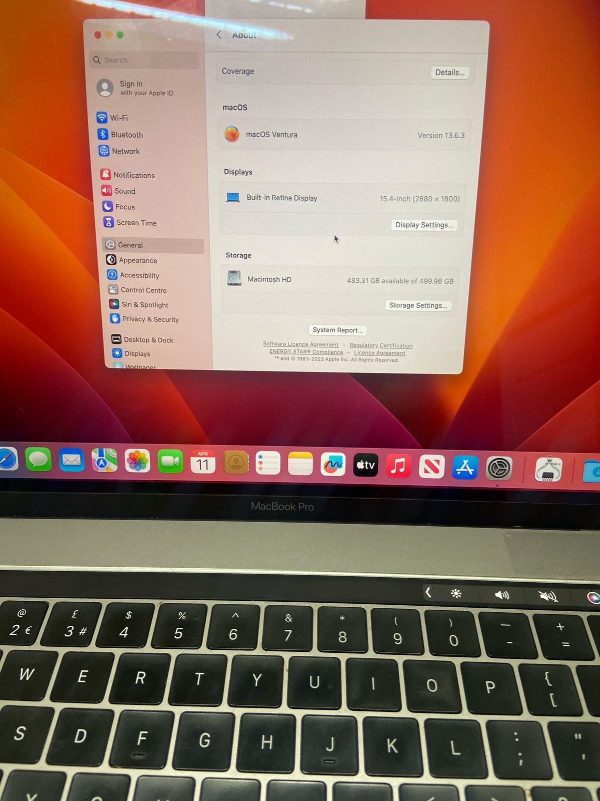 MacBook Pro (15-inch, 2019)